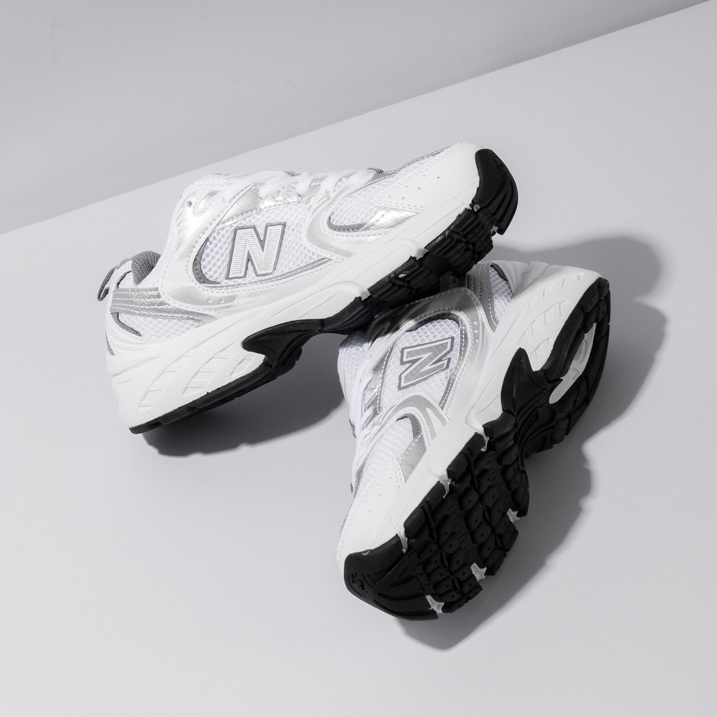 【値下げ不可】※ほぼ新品New Balance 530ホワイト New Balance【送料込】530 - White(MR530SG)*スニーカー (New